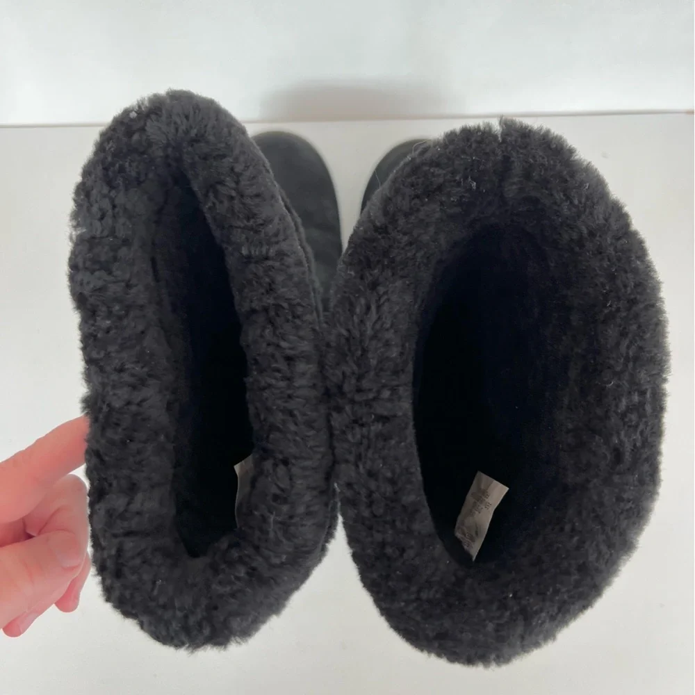 Michael Kors Sheep Lined Suede Leather Tall Winter Snow Boots in Black, size 6